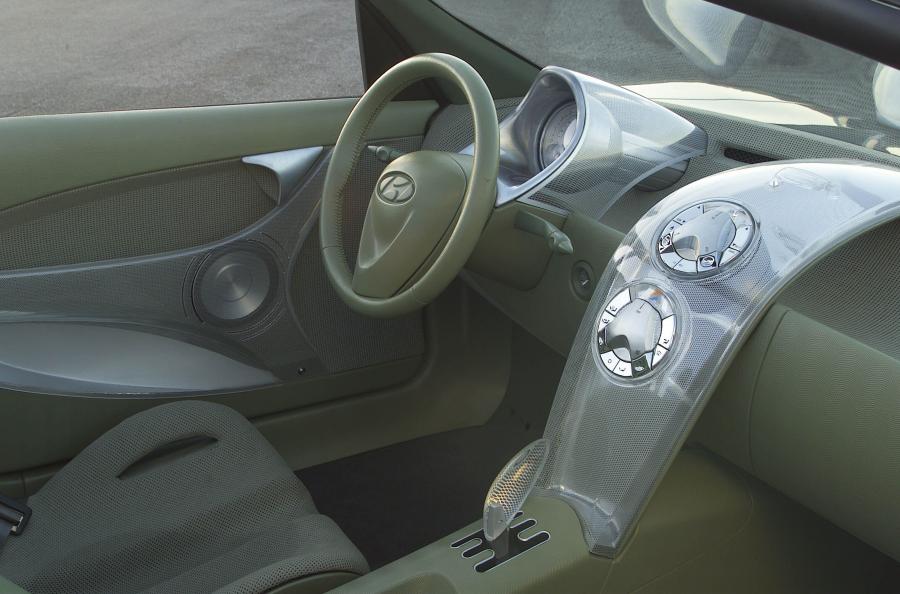  Hyundai HCD-6 Concept 2001 года  (фото 2 из 9)